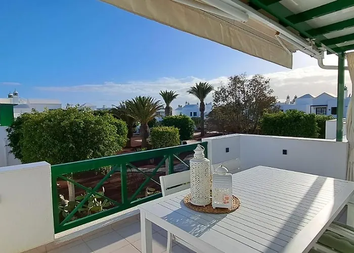 Marcastell Ajaches Views * Playa Blanca